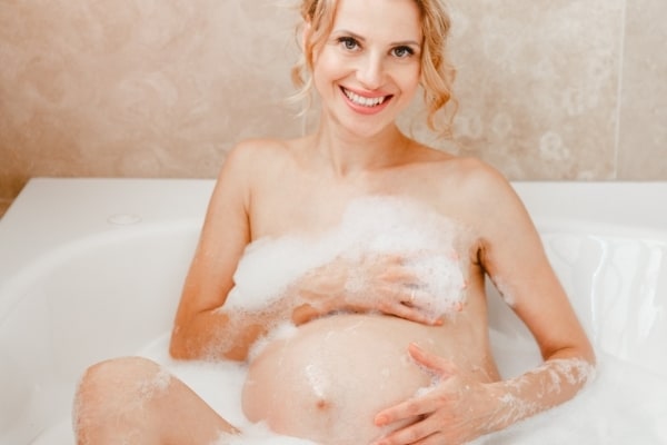 12 Best Pregnancy-Safe Body Washes for Sensitive Skin